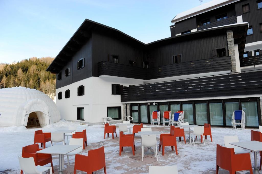 Hotel Arlecchino Madesimo Exterior photo
