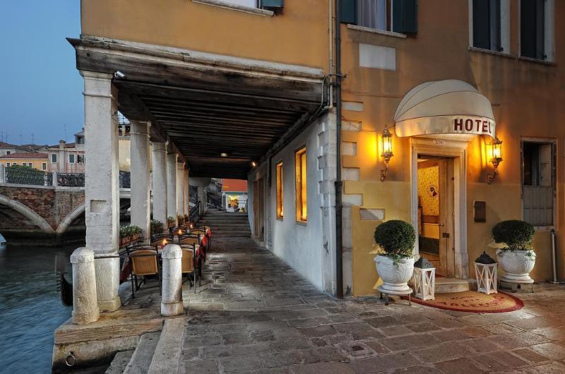 Hotel Arlecchino Madesimo Exterior photo